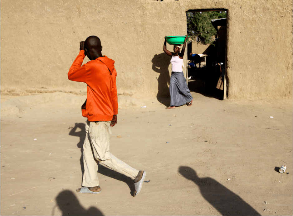 Paths Apart, N’djamena Tchad, IB 2011 60 cm x 90 cm
